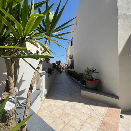 Entire 3 Bedroom With Terrace In St Julians - Near Spinola Bay * Сент Джулианс