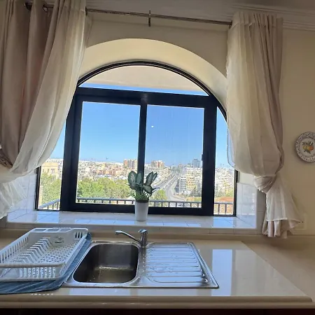 Entire 3 Bedroom With Terrace In St Julians - Near Spinola Bay *