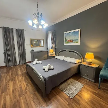 Entire 3 Bedroom With Terrace In St Julians - Near Spinola Bay 펜션 Saint Julian's